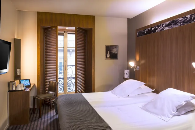 غرفة سوبيريور بسرير كوين بإطلالة على المدينة، Hotel Beau Rivage 6/10