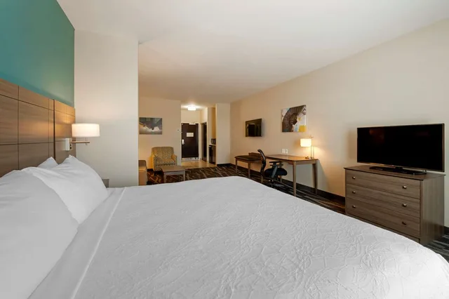 جناح بسرير كينج مع أريكة لذوي الإعاقة، Best Western Plus Centralia Hotel & Suites 1/8