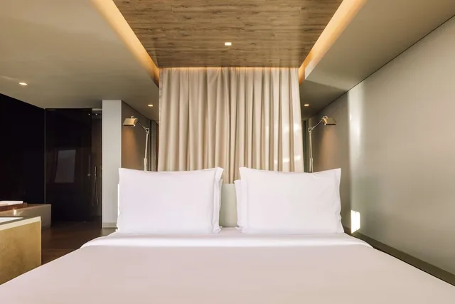 Pool, Suite, King Bed, Sofa، Saccharum Resort by Savoy Signature 1/3