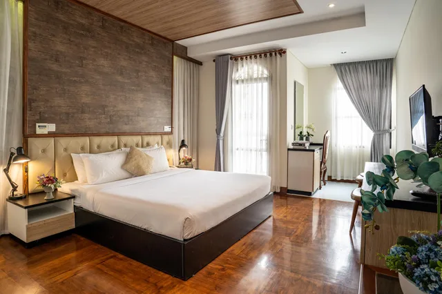 غرفة ديلوكس بسرير كينج بشرفة، LCS Hotel & Apartment 1/1