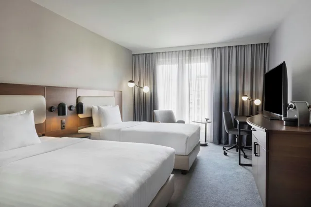 غرفة سوبيريور بسريرين منفصلين بإطلالة، Courtyard by Marriott Munich City East 1/4
