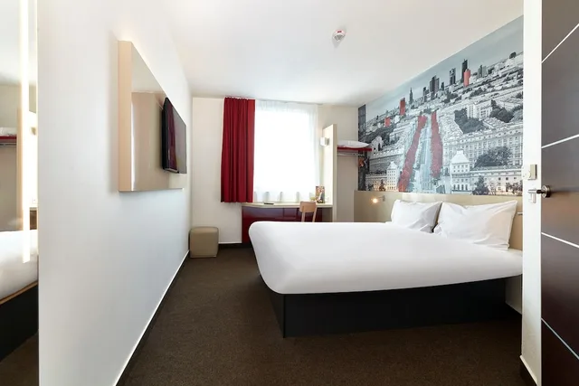 غرفة قياسية بسرير كوين، B&B Hotel Warszawa-Okecie 5/10