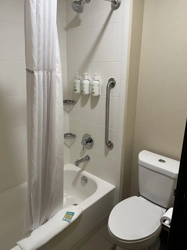 Suite, King Bed, Wingate by Wyndham Pittsburgh/West Mifflin 6/8