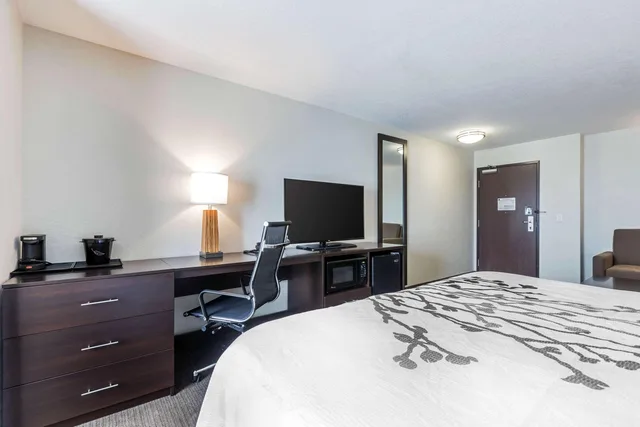 جناح بسرير كينج، Sleep Inn & Suites West Des Moines near Jordan Creek 3/4