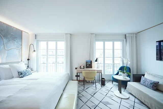 Deluxe, King Bed, Riverside، Storchen Hotel Zurich 1/3