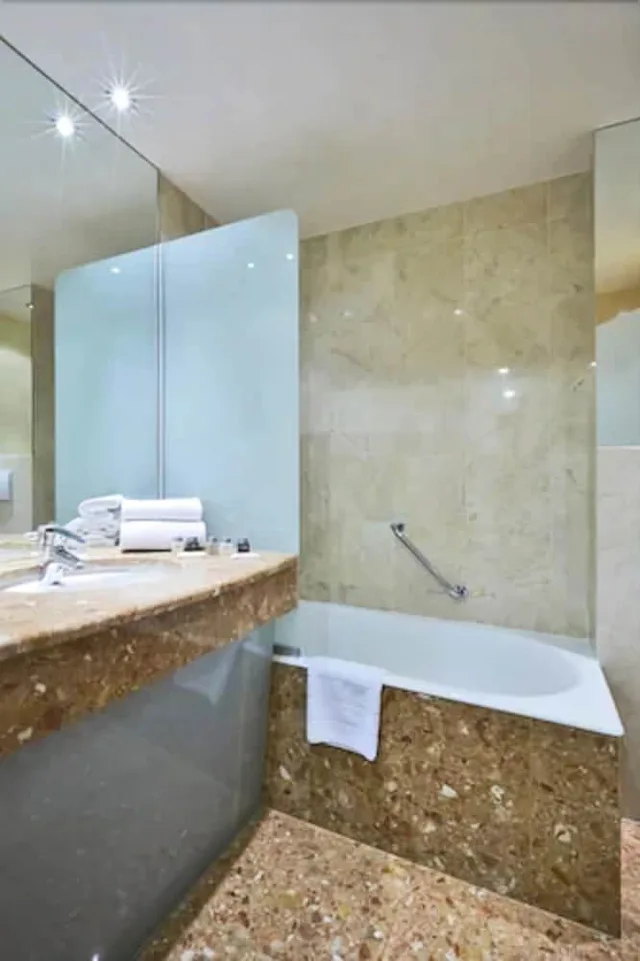 غرفة كلاسيكية بسرير مزدوج، Paris Neuilly Hotel 7/8