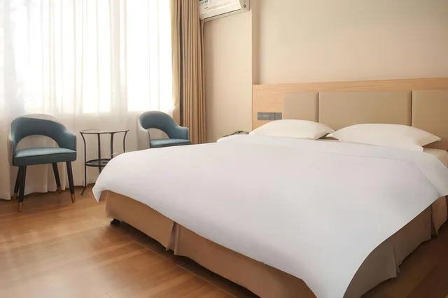غرفة سوبيريور بسرير كوين، Green Oasis Hotel 1/1