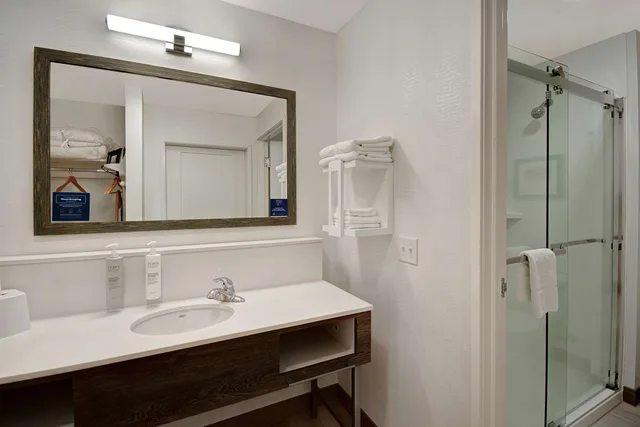 جناح استوديو بسرير كينج، Hampton Inn Queen Creek 2/3