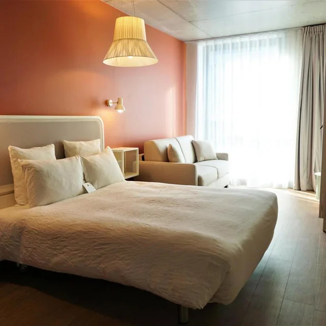 غرفة عائلية مع أريكة، Okko Hotels Paris La Defense 1/2