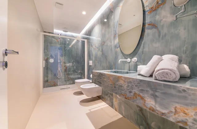 غرفة ديلوكس بسرير كينج بحوض استحمام، Palazzo Martinelli s.r.l 6/7