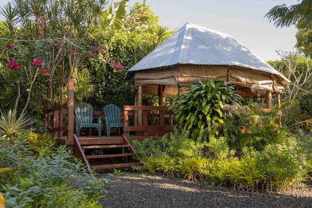 Traditional, 1 Queen and 1 Single Bed, The Samoan Outrigger Hotel 4/10