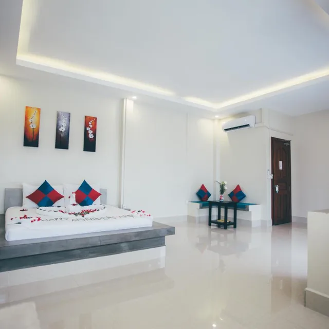 جناح ديلوكس، Chheng Residence 4/10