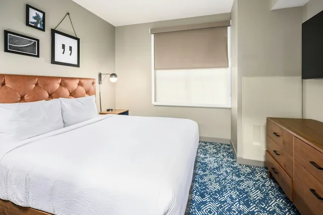 1 Bedroom, Junior Suite, Country Inn & Suites By Radisson Manchester Airport Nh 1/1