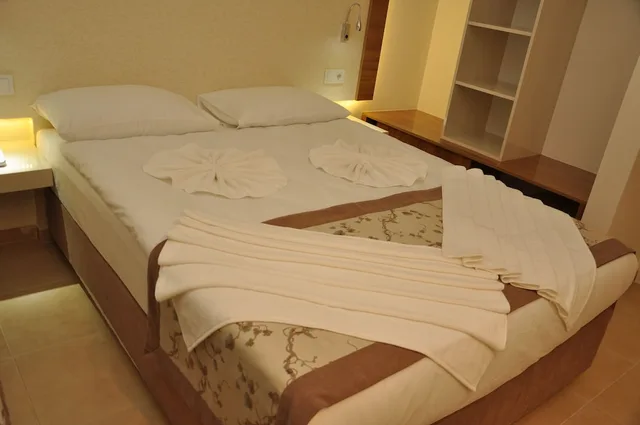 غرفة بسريرين منفصلين، Almera Park Apartments 2/6