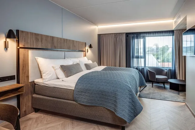 غرفة سوبيريور بسرير كينج مع أريكة، Quality Hotel Grand Larvik 3/8
