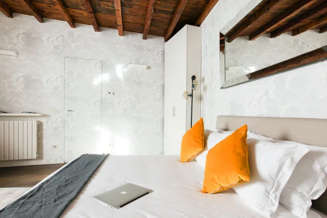 City, Apartment, Queen Bed، Heart Milan Apartments Duomo Colonne 2/7