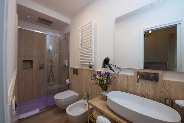 1 Bedroom, Standard, Triple, Courtyard View, Courtyard Area، Hotel Antica Repubblica 3/3
