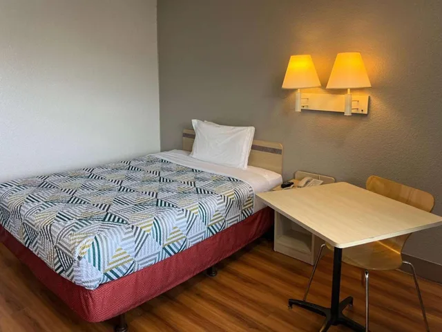 غرفة بسرير كوين لذوي الإعاقة، Motel6 Odessa 3/10