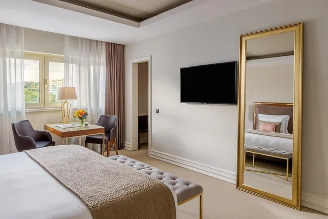 جناح تنفيذي بسرير كينج مع سرير إضافي، Tivoli Avenida Liberdade the Leading Hotels of the World 7/10