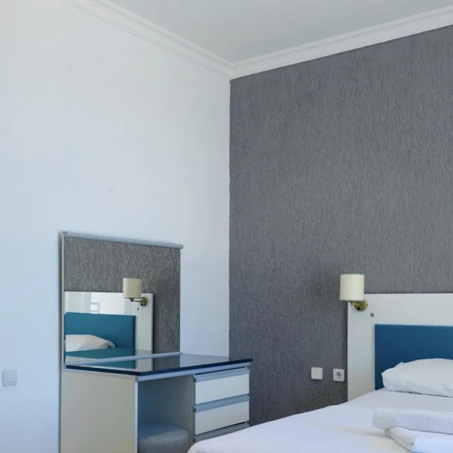 غرفة رباعية بإطلالة على البحر، Sky Sea Hotel 9/10