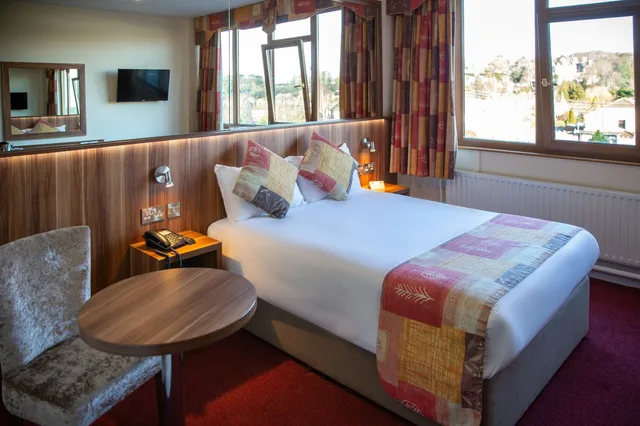غرفة قياسية بسرير مزدوج، West County Hotel 6/9