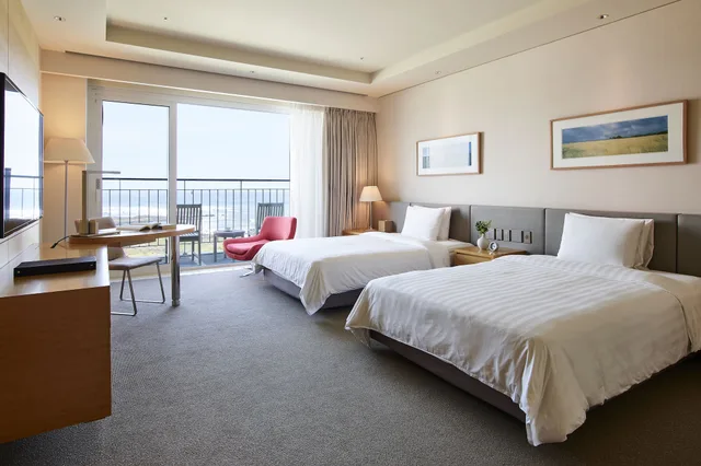 Deluxe, Twin Beds, Side Sea View، Haevichi Resort 1/4