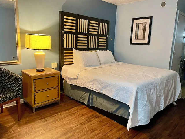 غرفة قياسية بسرير كينج، Motel M Lewisburg 4/4
