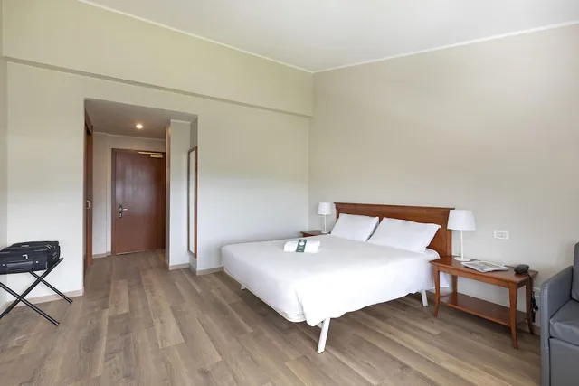 غرفة قياسية ثلاثية بسرير كوين وسرير فردي، B&B HOTEL Affi Lago di Garda 6/10