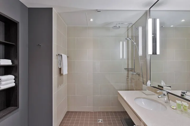 استوديو سوبيريور بسرير كينج بإطلالة على المدينة مع أريكة، Residence Inn Frankfurt City Center 7/8