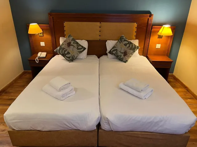 Standard, Single, 121 Hotel Paris 5/11