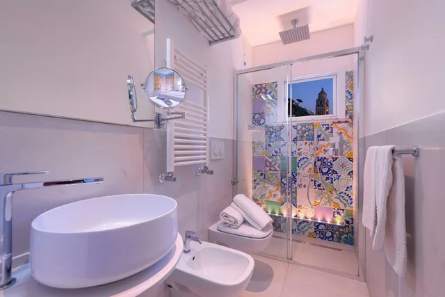 Deluxe, King Bed, Adult Only، Hotel Amalfi 8/8