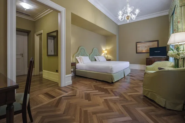 غرفة متصلة سوبيريور بسرير كينج بغرفتي نوم، Eurostars Hotel Excelsior 1/4