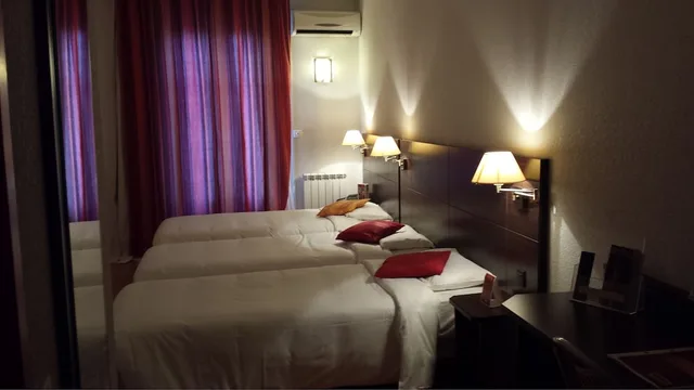 Room, Quadruple, Double and Twin Beds, Urban by Balladins Perpignan 1/2