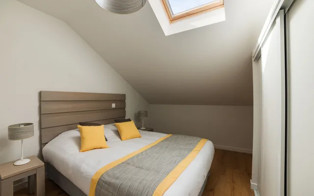 1 Bedroom, Cabin, Apartment, 1 Queen and 2 Bunk Beds, Queen Bed, Sofa، Lagrange Vacances - Les Balcons de L Ocean 1/1