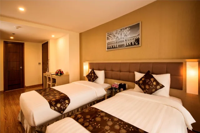 غرفة بريميوم بسريرين منفصلين، GK Central Hotel 2/10