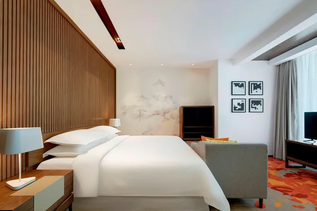 غرفة بسرير كينج، FOUR POINTS BY SHERATON CHANGCHUN, HI-TECH ZONE 1/1