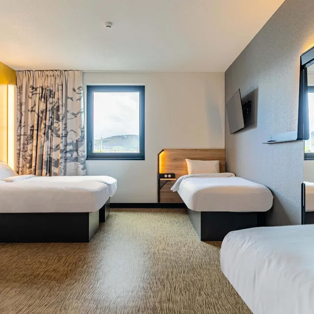 غرفة رباعية قياسية، B&B Hotel Selestat Centre-Alsace 1/6
