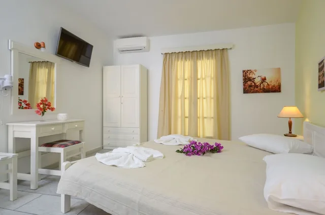 شقة بسرير مزدوج وسريرين منفصلين بغرفتي نوم في الطابق الأرضي، Hotel Francesca 2/5