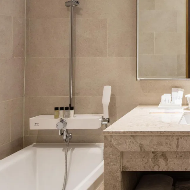 جناح ركني بسرير مزدوج، Ramada by Wyndham Seoul Sindorim 2/3