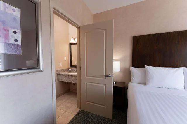 جناح بسرير كينج، Prestige Cranbrook Hotel, BW Premier Collection 2/4