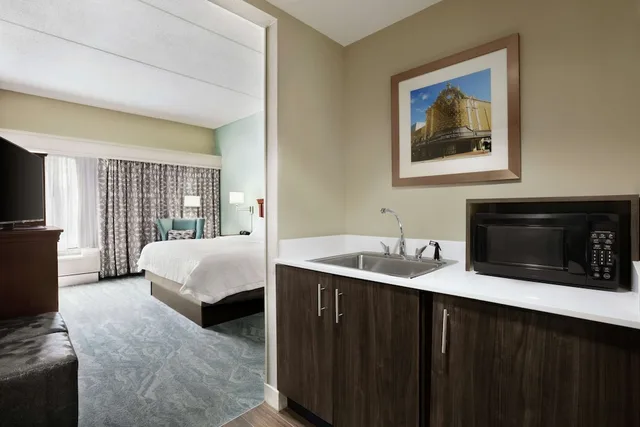 غرفة ديلوكس بسرير كينج، Hampton Inn By Hilton Richmond-North/Ashland 4/9