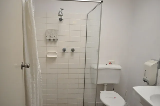 غرفة قياسية بسرير كوين، ALBURY BURVALE MOTOR INN 3/4