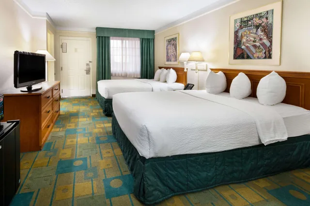 غرفة ديلوكس بسريرين مزدوجين، La Quinta Inn by Wyndham Albuquerque Northeast 2/3