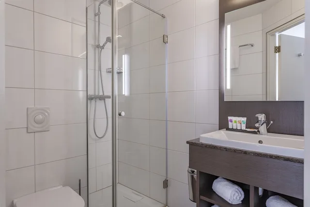 Standard, Double or Twin Bed, Avenue Hotel Amsterdam 6/6