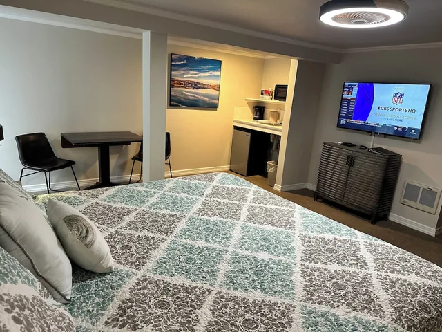 غرفة كلاسيكية بسرير كينج، Soap Lake Resort, a Dazzler Select by Wyndham 1/1