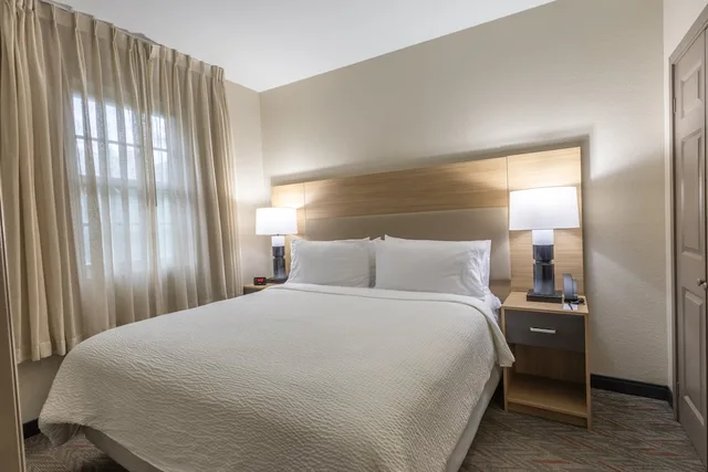 جناح بسرير كينج بغرفة نوم واحدة، Towneplace Suites Miami Lakes 1/6