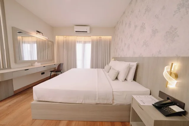 غرفة عائلية بإطلالة على المدينة، The Grand Santhi Hotel 4/9