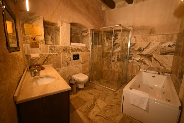 غرفة بسرير مزدوج بجاكوزي، Nostalji Cave Suit Hotel 8/10