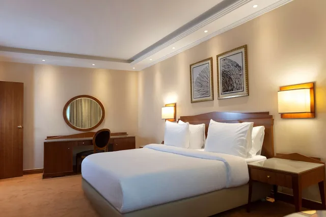 Executive, 2 Queen Beds, Lounge Access, Accessible, Radisson Blu Martinez Beirut 4/8