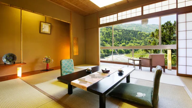 غرفة يابانية قياسية بإطلالة على النهر والجبل، Kurobe Unazuki Onsen Togen 1/1